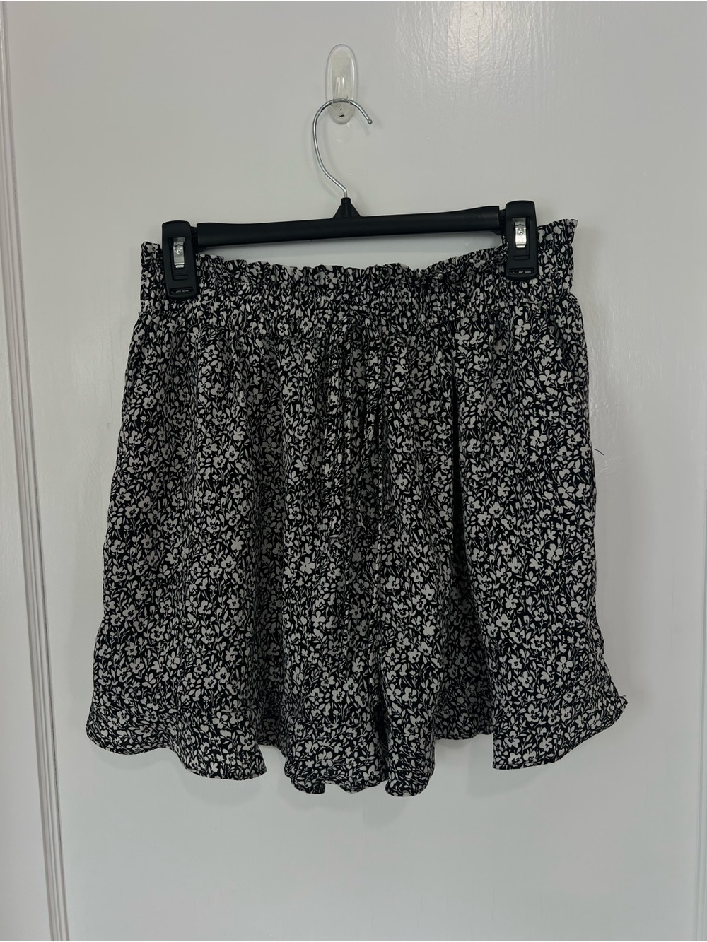 Black & White Floral Flowy Shorts